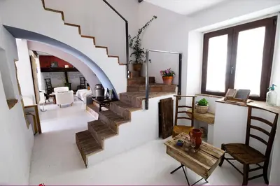 Zona de estar de La Casa de la Luz. ArtistHome