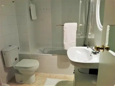 Un baño de Duplex En Corral De Vecinos San Bernardo