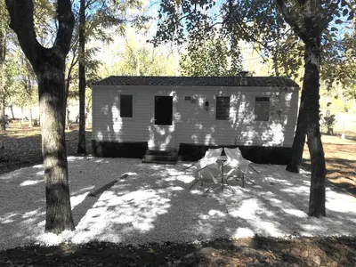 Edificio en el que se encuentra el camping