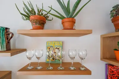 Bebidas en COZY 1BR APT RECENTLY RENOVATED IN CITY CENTRE