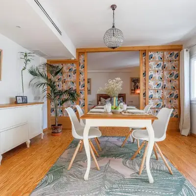 COZY 1BR APT RECENTLY RENOVATED IN CITY CENTRE