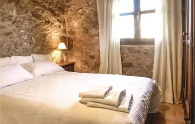 Cama o camas de una habitación en Awesome Home In Villanueva Del Duque