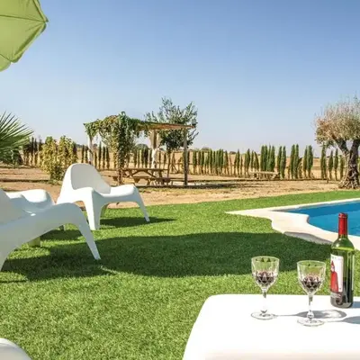 Stunning Home In Villanueva Del Duque