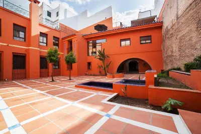 Edificio en el que se encuentra el apartamento