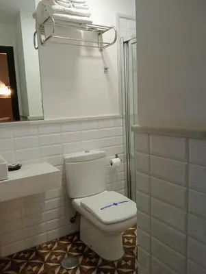 Un baño de HOTEL BOUTIQUE ALMA ANDALUSí