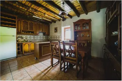 Una cocina o zona de cocina en Cortijo Rural Español ¡Ideal para desconectar!