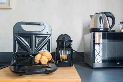 Utensilios para hacer té y café en Welldone Antiquarium