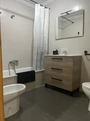 Un baño de Piso Linares Centro