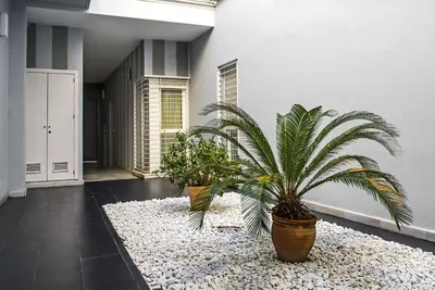 Plano de DescubreHome Sol Town Center Private Terrace
