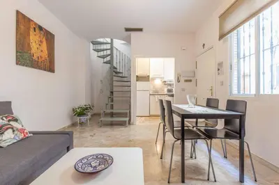 Una cocina o zona de cocina en Maravilloso dúplex en Sevilla Escoberos