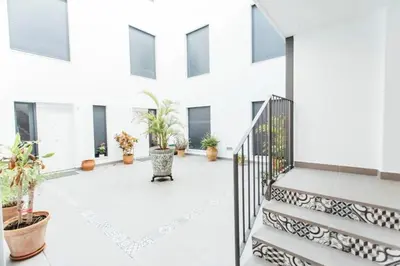 Plano de Bright and modern 2D apartment - Seville center