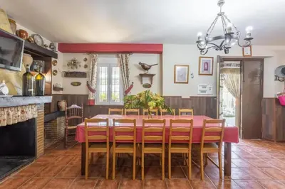 Plano de Spacious villa with mountain view in Archidona, private pool