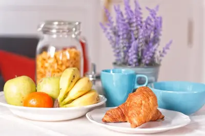 Comida en o cerca de este apartamento