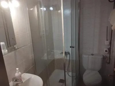 Un baño de Hospedería Lucano