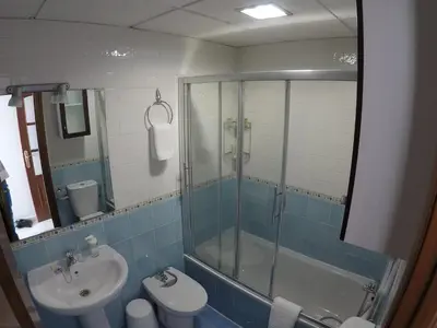 Un baño de The Best Hostelito! Free parking