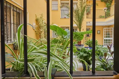 Jardín al aire libre en TWO BEDROOMS Leonor Dávalos