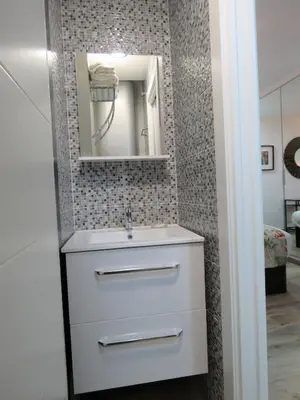 Un baño de Living Sevilla Apartments Hércules