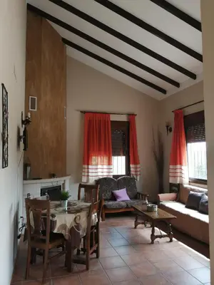 Zona de estar de La Solana de turón. La coscoja.
