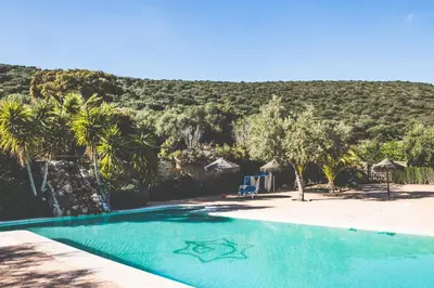 Piscina en o cerca de Casas Rurales Cortijo la Cañada