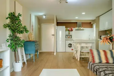 Una cocina o zona de cocina en Torneo FREE PARKING luminoso climatizado 7 PAX