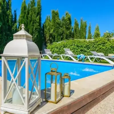 Grand Villa in Chimeneas