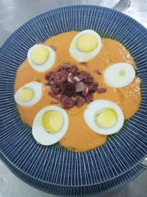 Comida en o cerca de este hostal o pensión