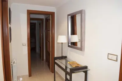 Plano de Céntrico, parking privado, al lado estación tren.