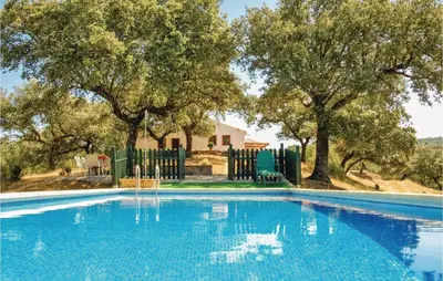 Piscina en o cerca de Gorgeous Home In Villaviciosa De Córdo