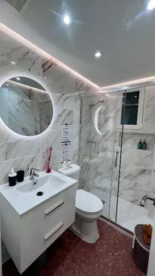 Un baño de Amplio apartamento familiar con parking privado en pleno centro de Córdoba