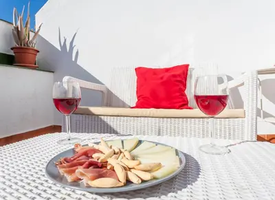 Comida en o cerca de este apartamento