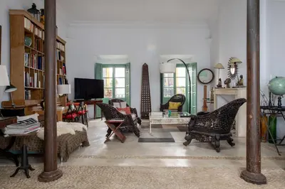 Una televisión o centro de entretenimiento en Hommyhome Castellar Luxury