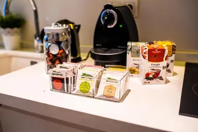 Utensilios para hacer té y café en Tourist House Santa Maria de Gracia
