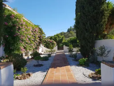 Paisaje cerca of this country house