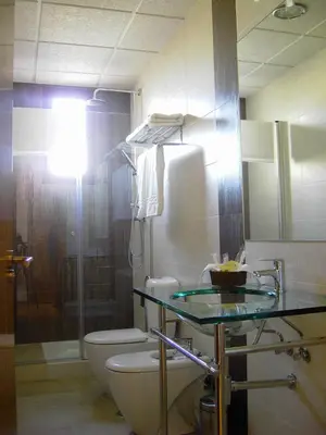 Un baño de Llave de Granada