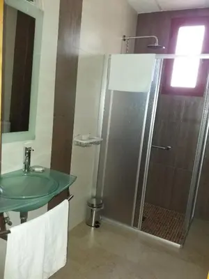 Un baño de Llave de Granada