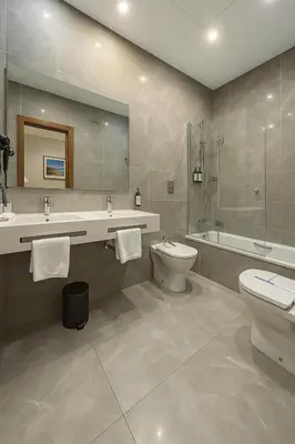 Un baño de Hotel Palace Sevilla