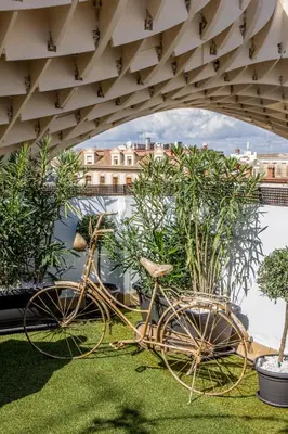 Jardín al aire libre en Hotel Palace Sevilla