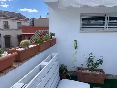 Un balcón o terraza de LR2 Private Terrace & Parking Right in the city Center