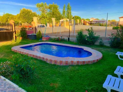 Piscina en o cerca de LOS ROSALES