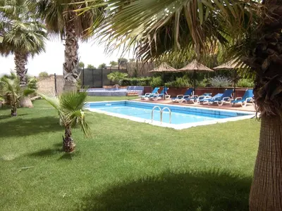 Piscina en o cerca de Hotel Rural Restaurante Los Rosales