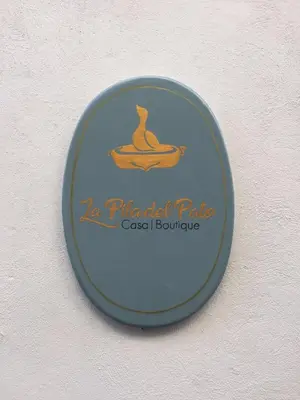 Certificado, premio, señal o documento que está expuesto en Casa Boutique La Pila del Pato