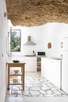Una cocina o zona de cocina en Cuevas del Pino Turismo Rural y Emocional SL