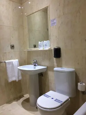 Un baño de La Morona Hotel