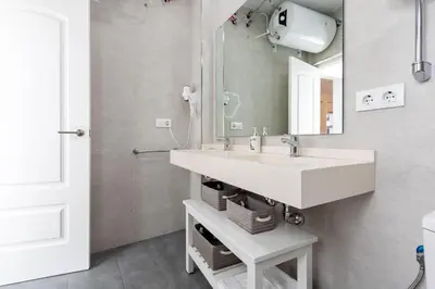 Un baño de Nine O Clock San Luis Skyview