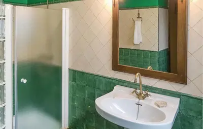 Un baño de Awesome Home In Osuna