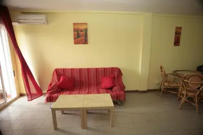 Zona de estar de Apartamento en Mezquita Puente de San Rafael No. 9