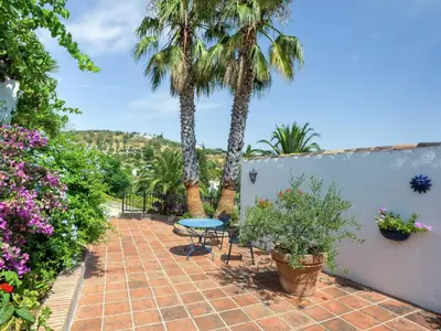 Jardín al aire libre en Guest house in a traditional Andalusian country estate