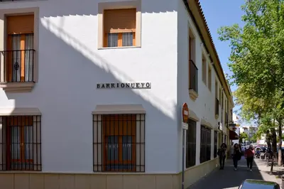 Edificio en el que se encuentra el apartamento