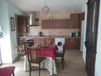 Una cocina o zona de cocina en Casa de Los Albas 4p
