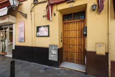 Plano de HomeySeville-Lovely Duplex at Santa Cruz 10 pax, Parking Optional